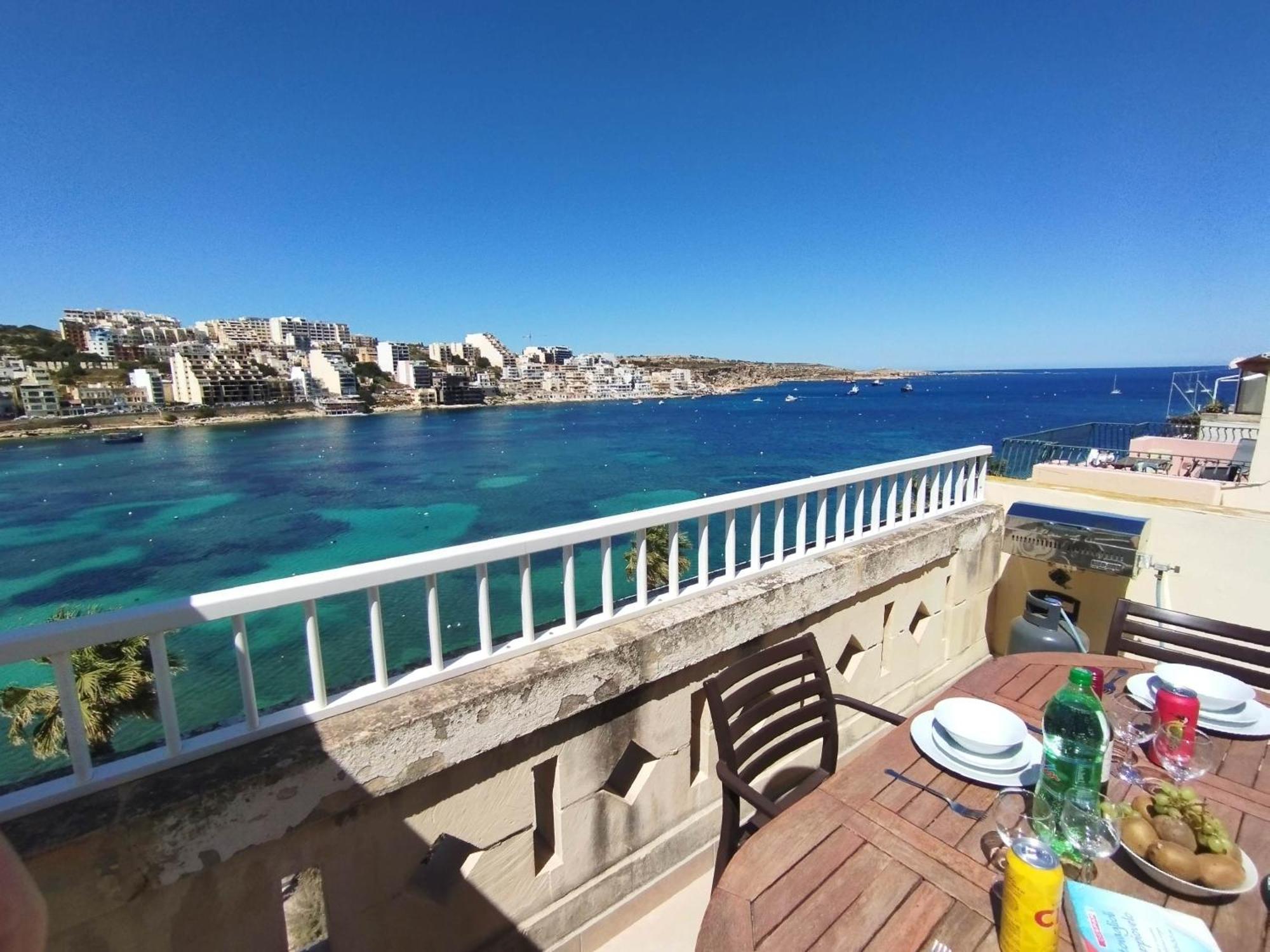 Blue Harbour Seafront Penthouse With Large Terrace With Panoramic Sea Views - By Getawaysmalta Apartment St. Paul's Bay Exterior photo